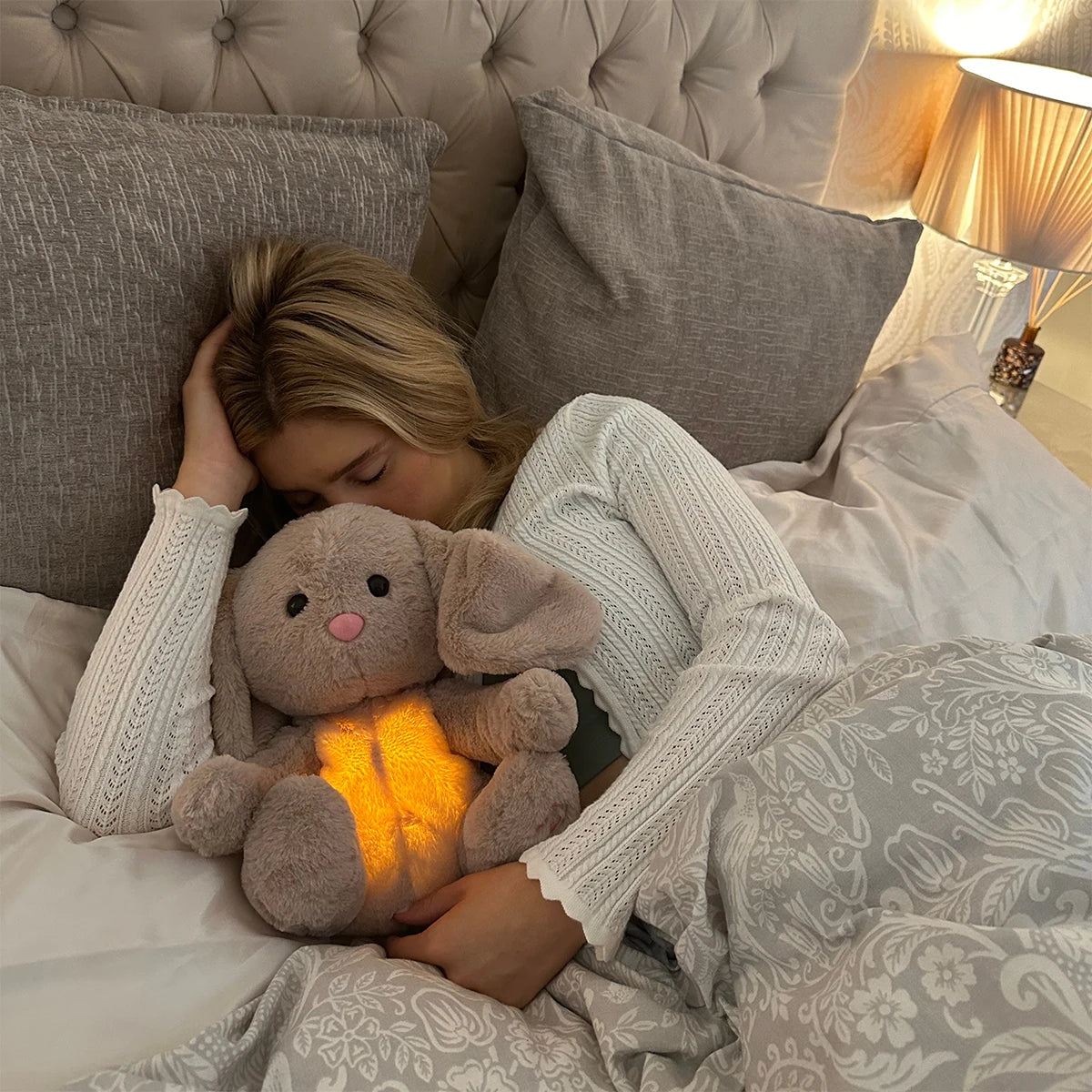 Therapeutic plush toy for babies and adults